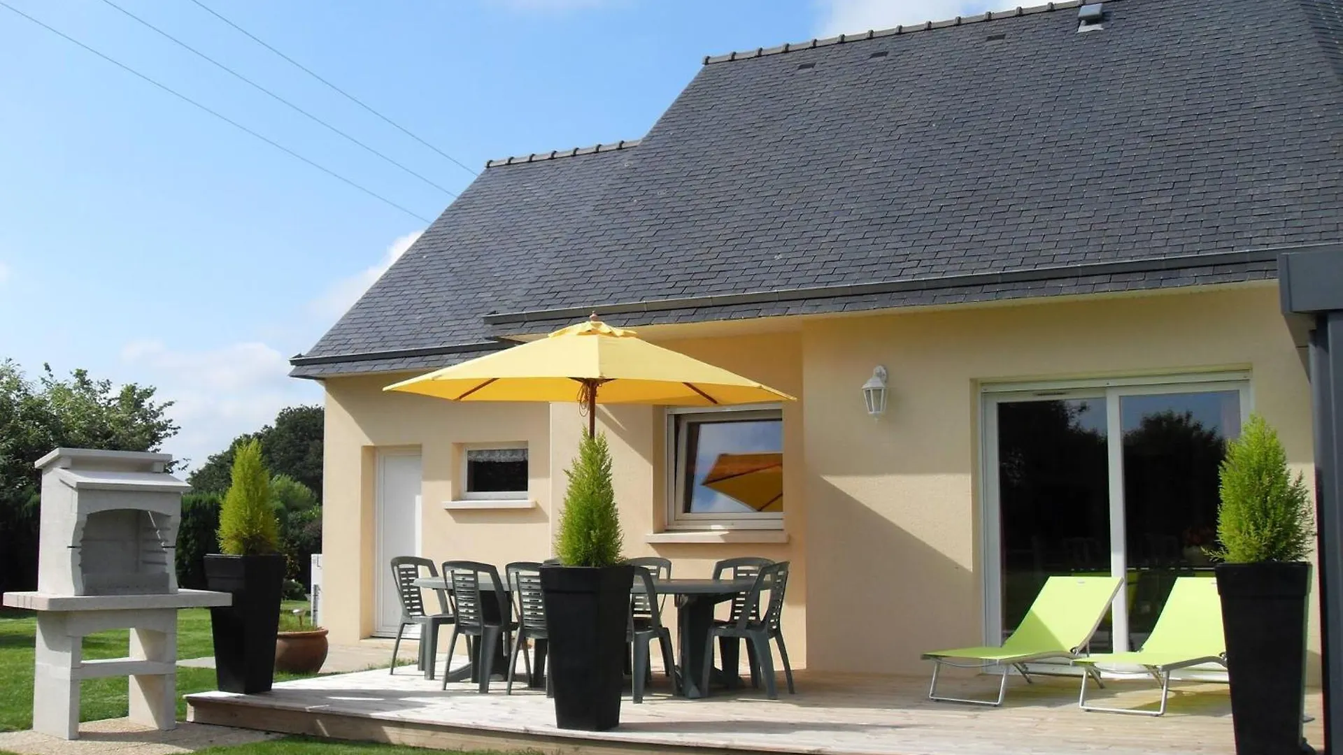 Holiday home Brittany, House With Swimming Pool And Spa In The Countryside Kersaint-Plabennec France